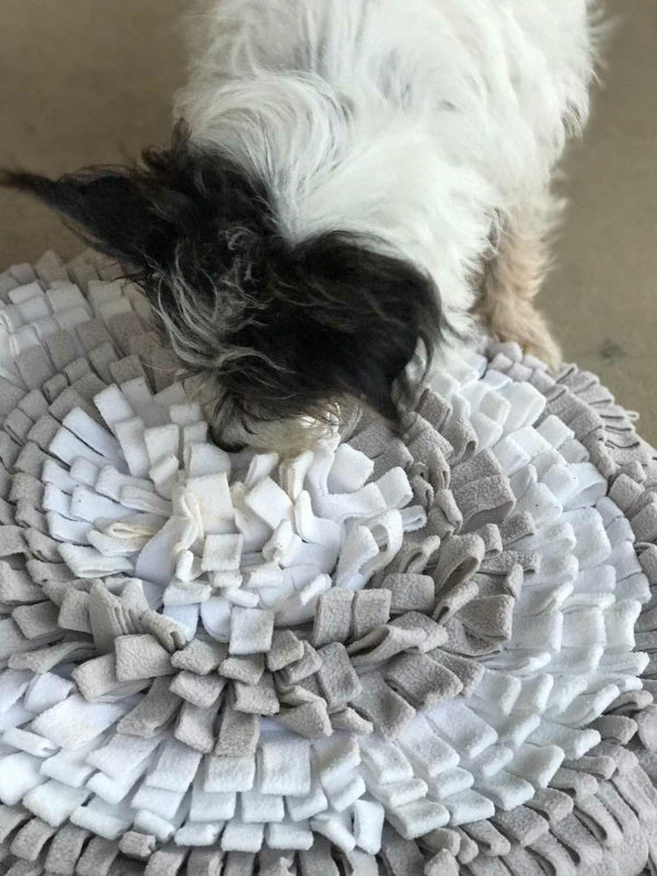 Grey & White round Snuffle Mat | DoggyTopiaDoggyTopia
